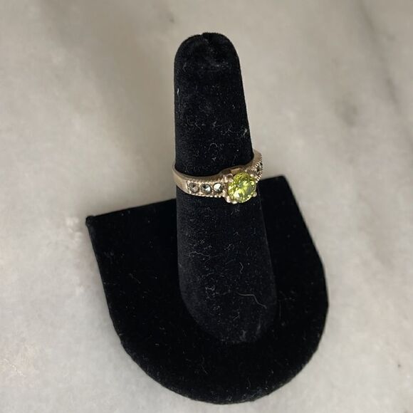 Sterling Silver Marcasite and Peridot-Colored Stone Ring - Picture 3 of 10